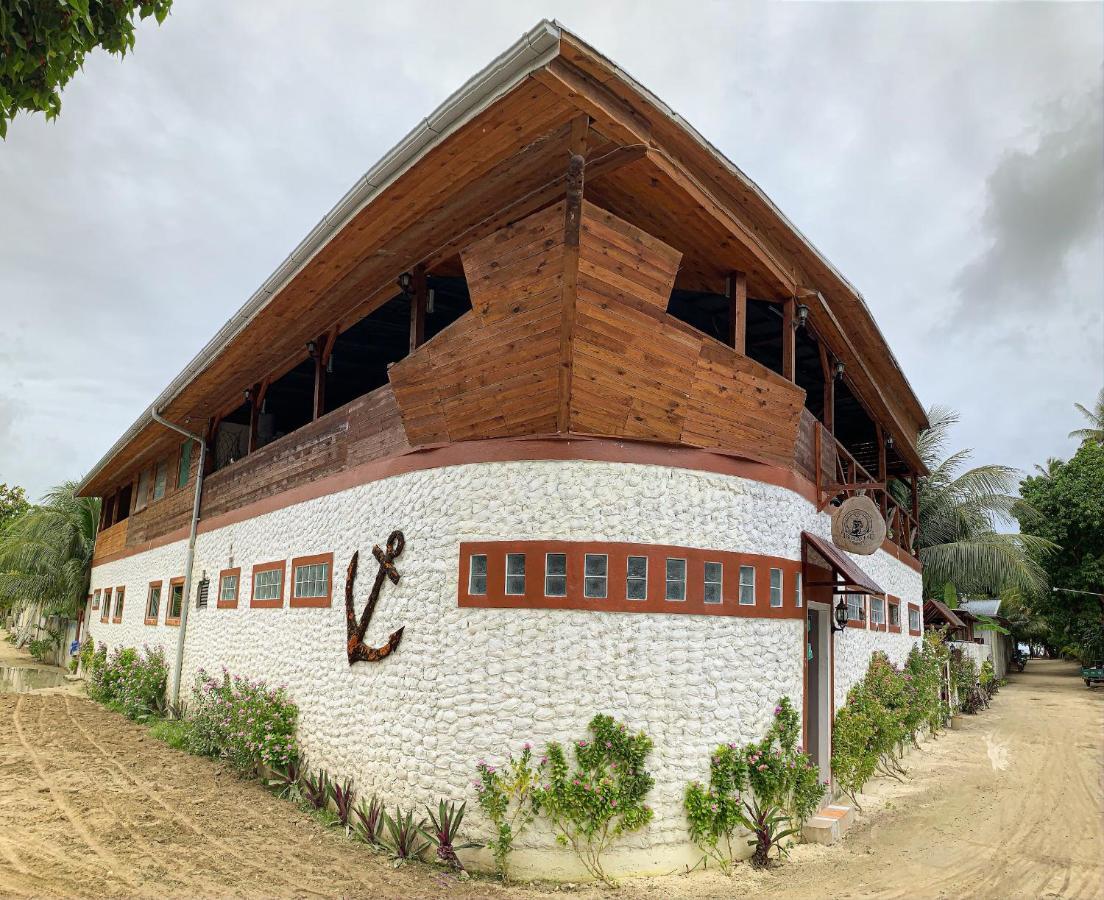 Dive Villa Thoddoo Exterior photo